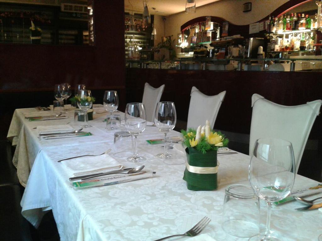 Locanda Trattoria Caffe Cavour Cittadella Exterior foto